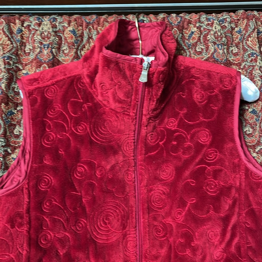 Excellent WM Susan Bristol Fleece Vest Size M Red Pockets